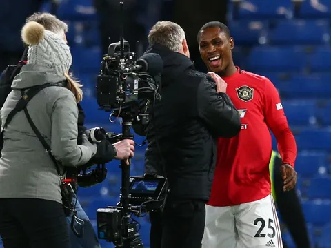 Fan Man Utd: "5 phút của cậu ấy bằng cả trận của Martial"