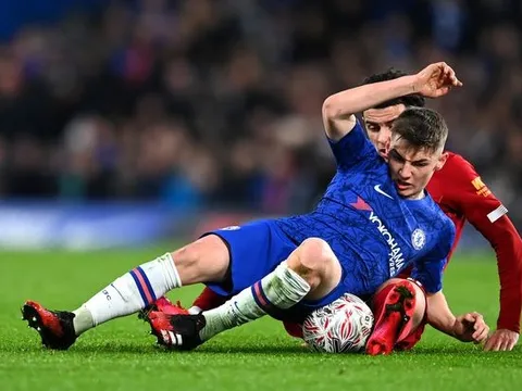 Tony Cascarino: "Cậu ấy cứ như Roy Keane vậy"