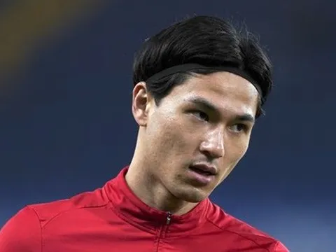 Takumi Minamino bất ngờ gặp khó với Alexander-Arnold