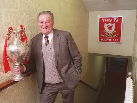 Những đội từng 3 lần liên tiếp vô địch nước Anh: Liverpool