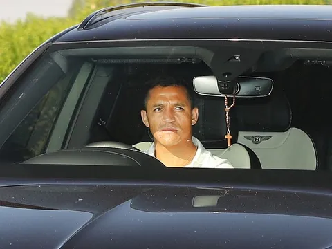 Tiết lộ: Điều Sanchez làm tại Carrington trước khi rời Man Utd sang Ý