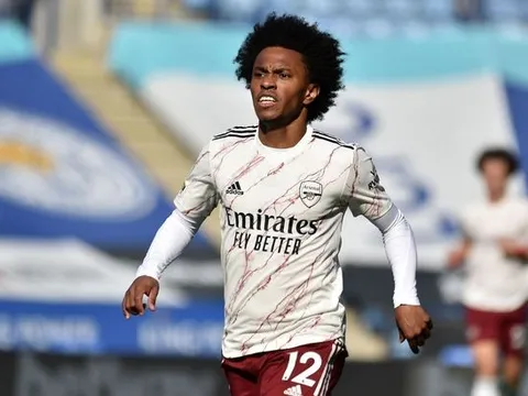 Willian đang rên rỉ vì nhớ Chelsea