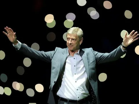 NÓNG! Wenger xác nhận muốn làm thuyền trưởng Man Utd