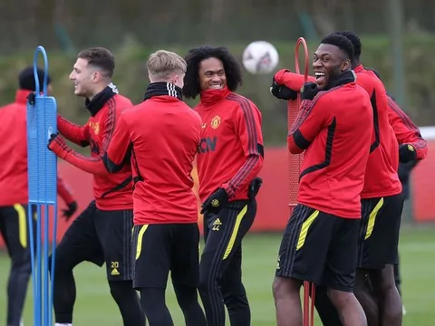 Cho Wan-Bissaka nghỉ ngơi, Solsa vẫn không ngó ngàng đến "ông hoàng chấn thương"
