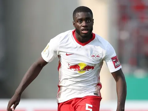 Tới Chelsea, Dayot Upamecano có thể khoác số áo mơ ước