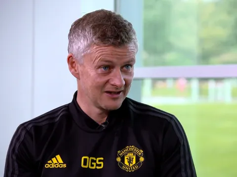 Solskjaer: "Ở buổi tập đầu tiên, anh ấy chạy 45m để giành bóng và ghi bàn"