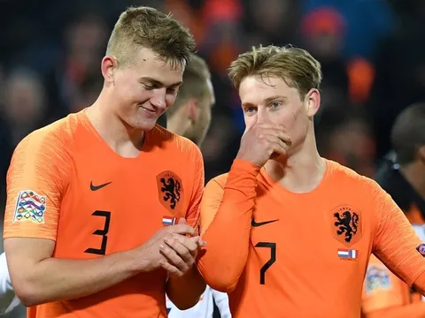 Barcelona vẫn muốn 'bộ sậu' Hà Lan được tái hợp ở sân Camp Nou