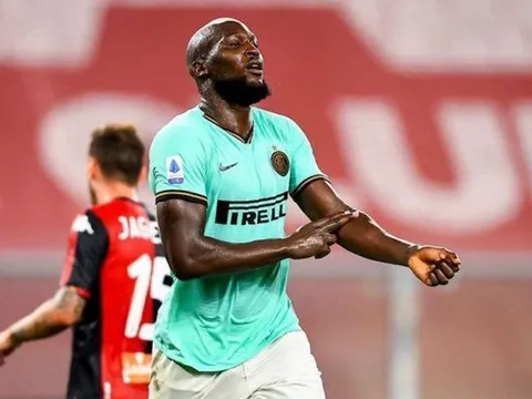 Đã rõ ý nghĩa màn ăn mừng của Romelu Lukaku