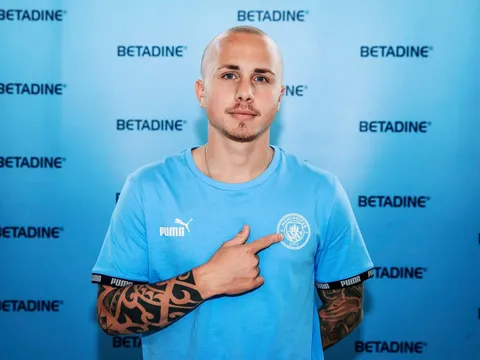 Đánh bại Barca, Arsenal đếm ngày đón "tân binh free" về Emirates