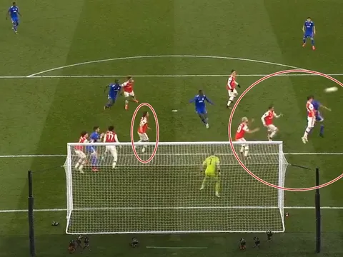 Lại 'diễn hài', Luiz và Mustafi lấy hết nước mắt fan Arsenal