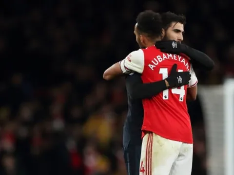 Hector Bellerin: "Tôi và cậu ấy cùng tập Yoga, thuộc một nhóm chơi thân với nhau"