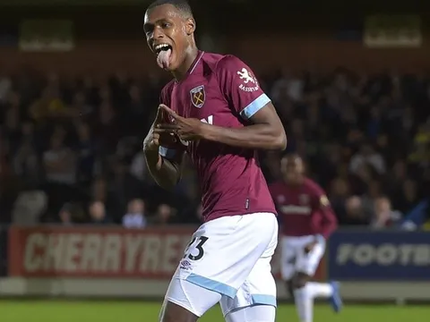 The Kop đã sẵn sàng 'trút giận' lên Salzburg