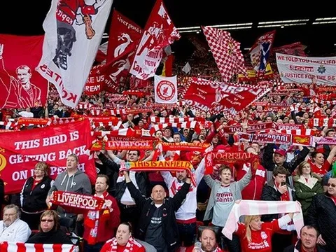 CĐV Liverpool tức giận: 'Dừng ngay hành động tước đoạt trắng trợn ấy'