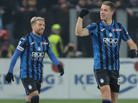 Bale mặt lạnh trong ngày ra mắt áo đấu xanh bạc hà của Real Madrid