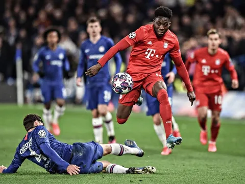 Lampard: "Bayern thật lão luyện, còn chúng tôi thì đang đua top 4"