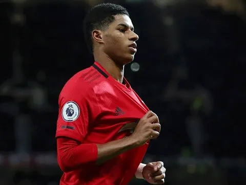 "Bố tôi đặt dấu hỏi, nhưng tôi luôn kiên quyết ở lại Chelsea"
