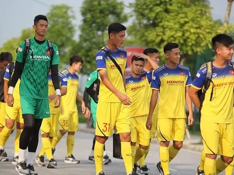 Bão chấn thương càn quét đội hình Man Utd, cơ hội cho chân sút 17 tuổi