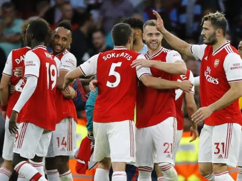 Emery: "Tôi cảm thấy hạnh phúc khi nhìn thấy Aubameyang làm vậy"