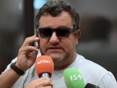 Mục tiêu của Liverpool, Man City từ chối gia hạn, về đội của Mino Raiola