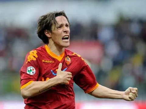 10 cầu thủ đa năng nhất thế kỷ 21: Zanetti sau một người