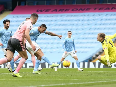 10 điều rút ra ở vòng 21 Premier League: "Bùa hộ mệnh" & Sai lầm của Arsenal