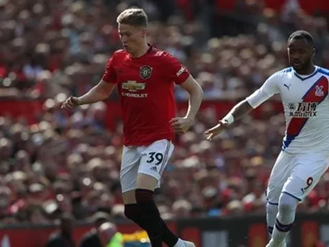 10 thống kê kinh hoàng sau trận Man Utd 1-2 Palace