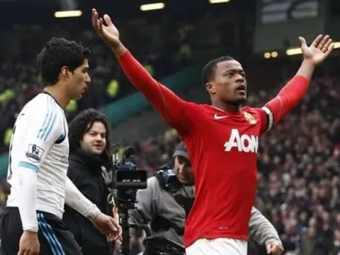 Evra: "Tôi đã muốn đấm cậu ta"