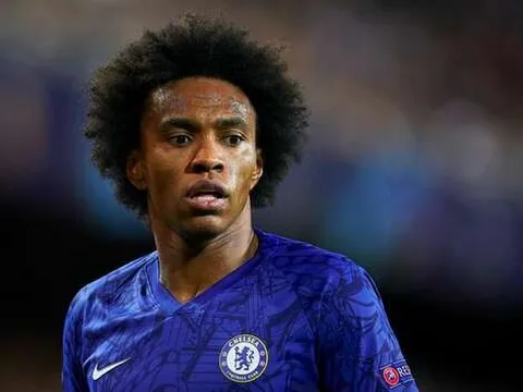 "Thật ngạc nhiên là Liverpool lại không có động thái nào cho cậu ấy"