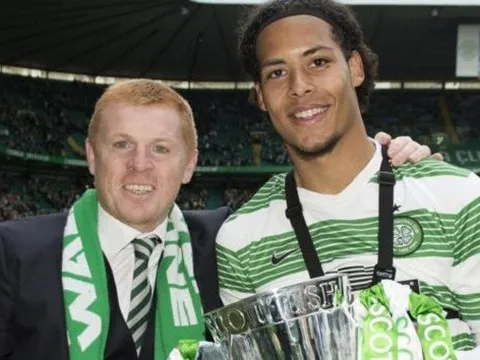 Van Dijk ủng hộ đội bóng cũ, vô tình 'hắt hủi' huyền thoại Gerrard