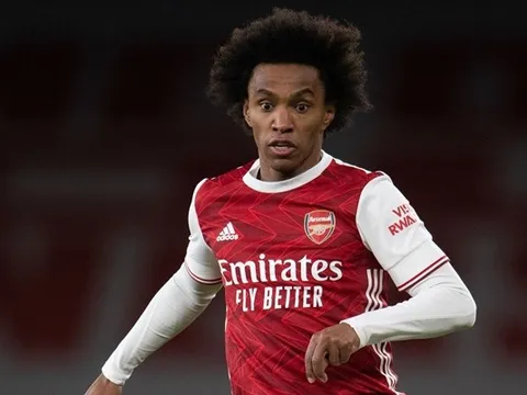 Willian bị phân biệt chủng tộc, Arsenal đáp trả cực gắt