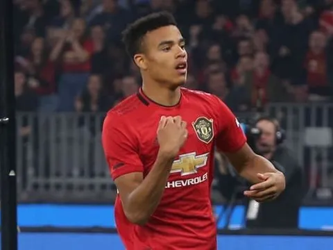 Fan Quỷ đỏ: "Chàng trai này thật đặc biệt"