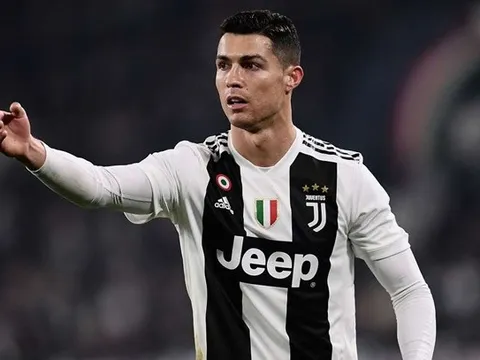 Pirlo phủ đầu, chặn khả năng Ronaldo rời Juventus