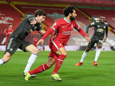 Hàng công quên cách ghi bàn, Liverpool lấy gì để đua vô địch?