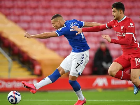 10 thống kê Liverpool 0-2 Everton: Lần đầu của Klopp, thảm họa Anfield!