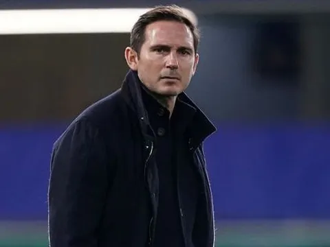 Frank Lampard nói gì trước nguy cơ bị Chelsea sa thải?