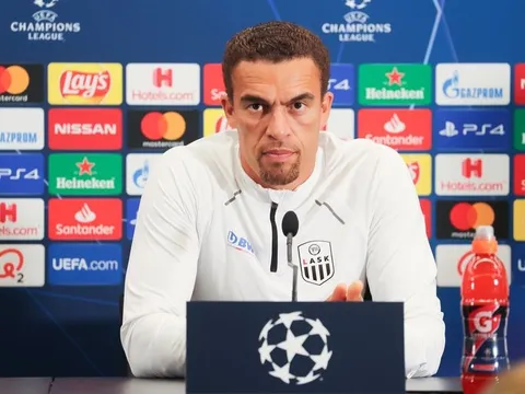 Đụng độ gã khổng lồ Man Utd, HLV LASK vẫn tuyên bố "cứng"