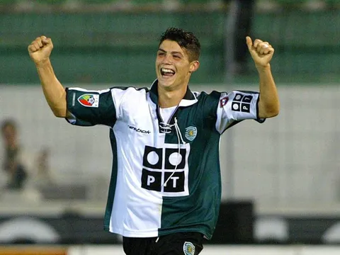 Ferdinand: "Sau 1 hiệp đối đầu Ronaldo, cậu ấy phải thở bằng bình oxy"