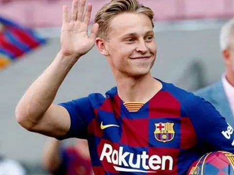 Nhìn De Jong làm khổ tuyển Đức, NHM Barca biết trách ai bây giờ đây?