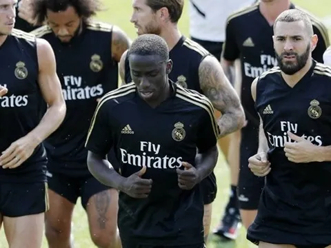 'Anh ấy có thể trở thành Roberto Carlos đệ nhị'