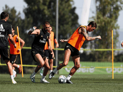 "Học trò cưng" trở lại, Zidane vơi đi nỗi lo nơi hàng công