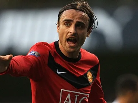 Berbatov: "Tin đồn chuyển đến huấn luyện Real đang ảnh hưởng đến ông ấy"
