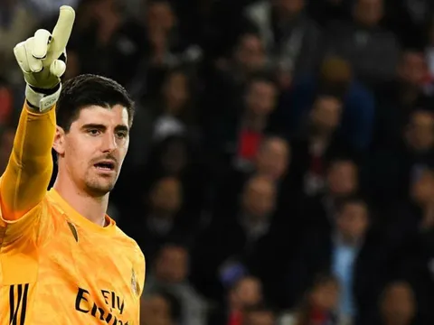 Courtois sẽ không được ra sân ở trận đấu tới vì một lý do