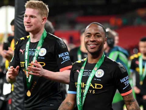 Sterling: "Man City sẽ giành cú ăn ba mùa này!"