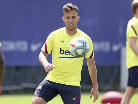 Juve ra mức đãi ngộ cực khủng, đây là phản ứng của Arthur