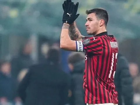 Huyền thoại tuyển Ý thất vọng về đội trưởng Milan