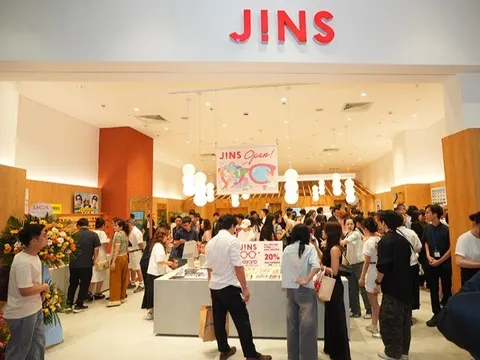 JINS "đáp cánh" Thủ đô: Tọa độ check-in mới toanh đậm chất Nhật tại AEON MALL Hà Đông!