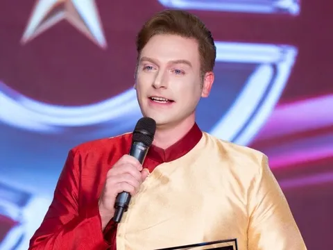 Kyo York mặc áo dài hát "Hello Vietnam", hội ngộ dàn khách mời đình đám