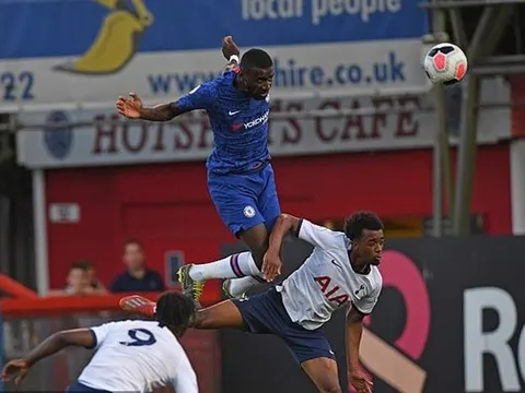 Chelsea nhận tin cực vui, 'kim cương đen' của Sarri sẵn sàng tái xuất