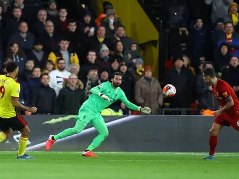 Cậu quý tử Mateo của Messi và hành động khiến fan Barca "tan chảy"