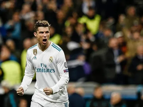 Ryan Giggs: "Man Utd cần thêm 4-5 cầu thủ nữa để đi đúng hướng"